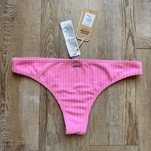 NWT Billabong Pink Bottoms